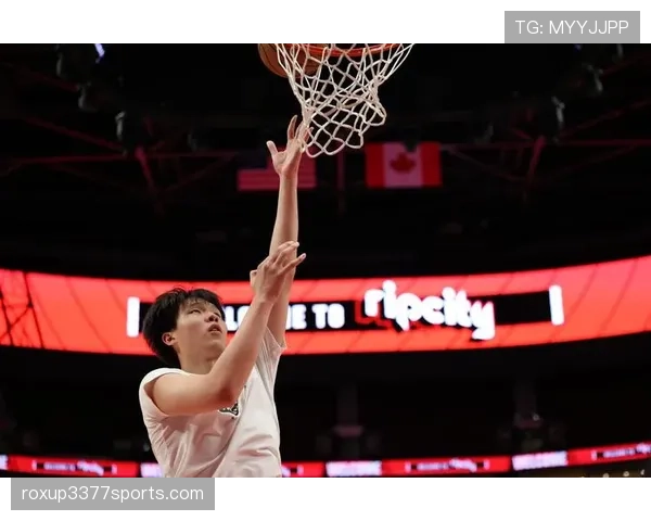 杨瀚森篮下高效砍分拉开与内线对手命中率差距